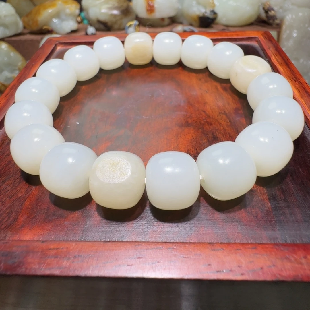 和田玉未镶嵌手串