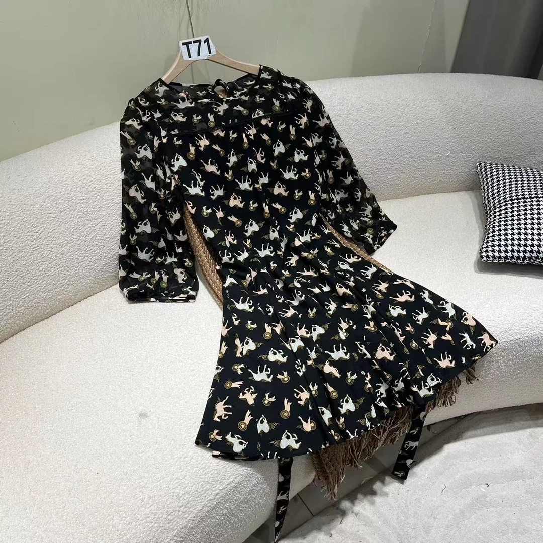 T71   洋气碎花长袖收腰显瘦气质遮肚高贵时尚法式修身连衣裙