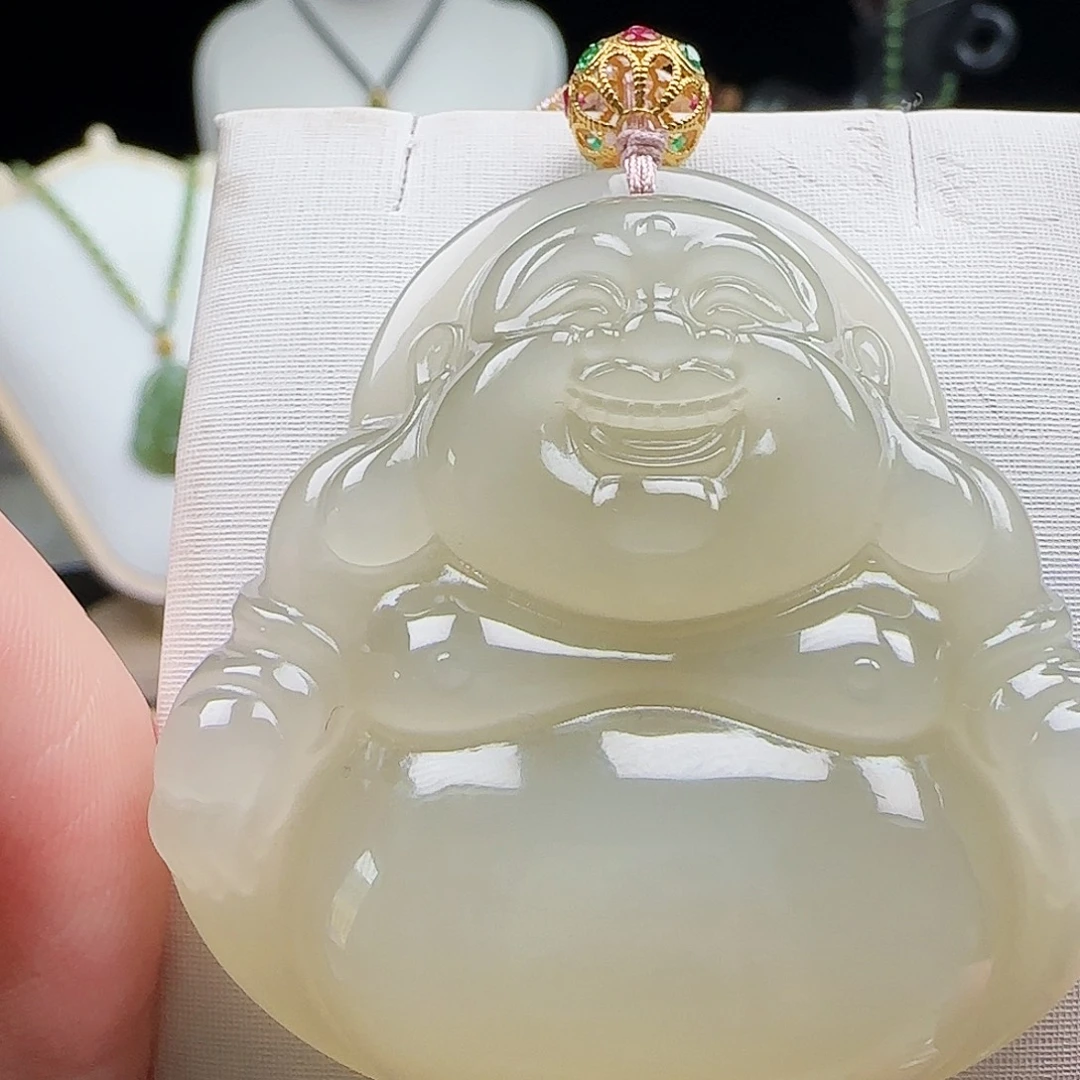 和田玉18K金镶嵌颈饰