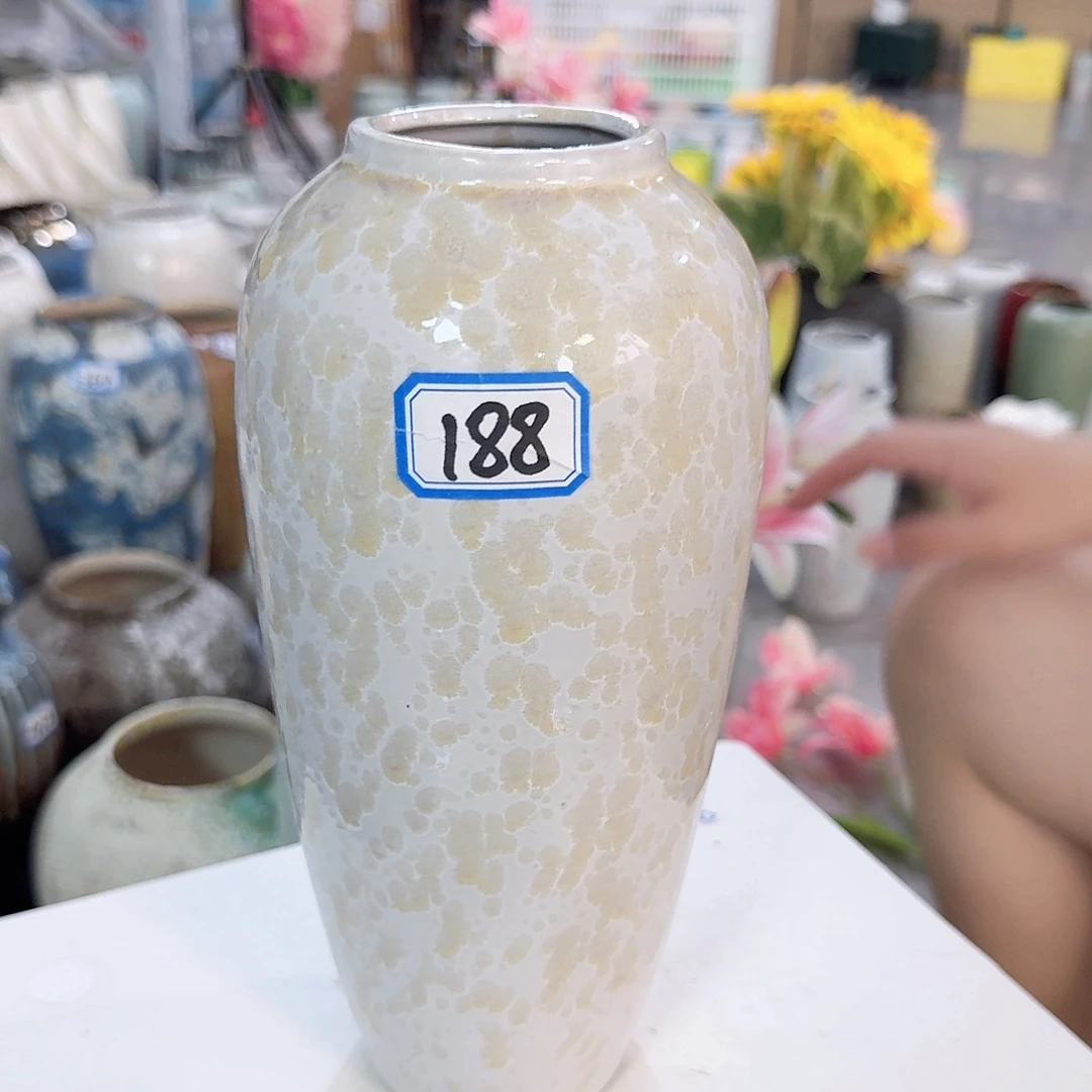 188号陶瓷高25厘米一个