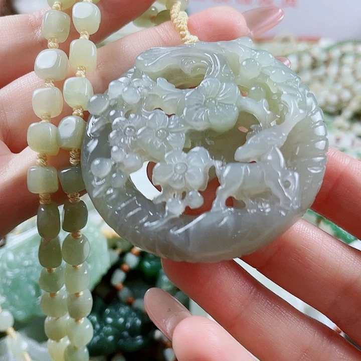 未镶嵌和田玉挂件