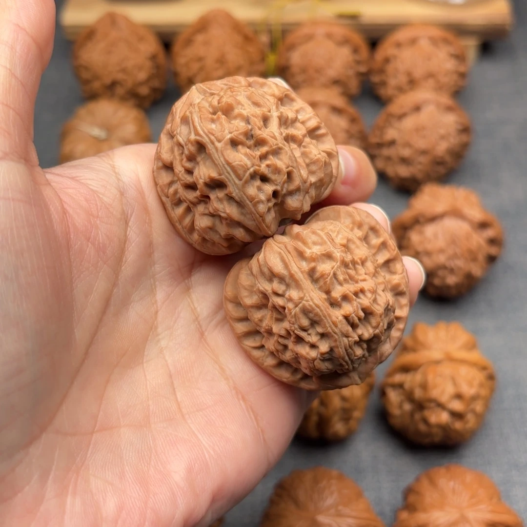 吊坠文玩核桃三角白40