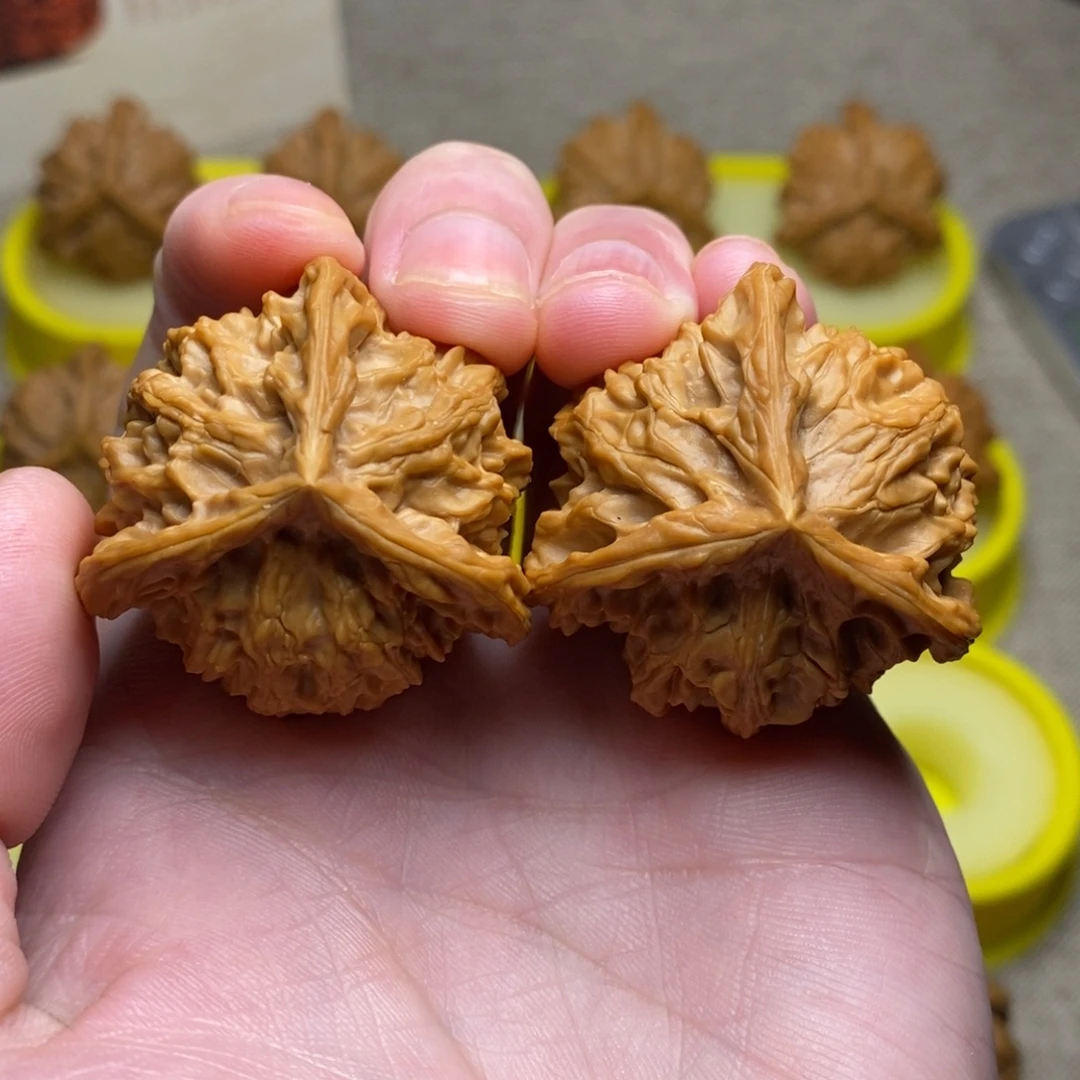 文玩核桃吊坠盘山三棱38微修打底