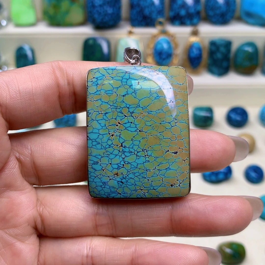 绿松石未镶嵌三彩随行