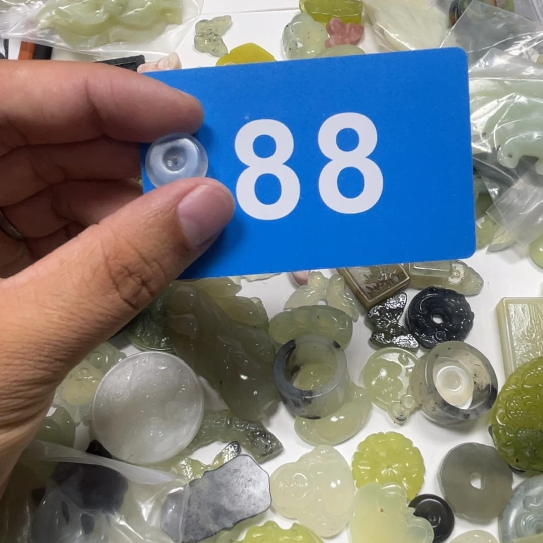 蛇纹石玉合金颈饰