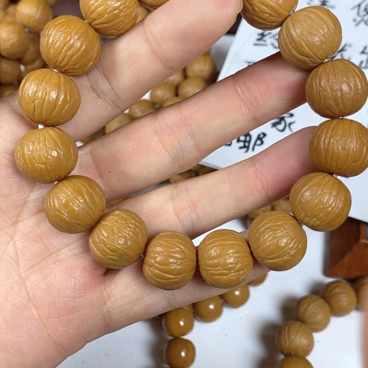 手串猴头核桃老****啤聚宝盆