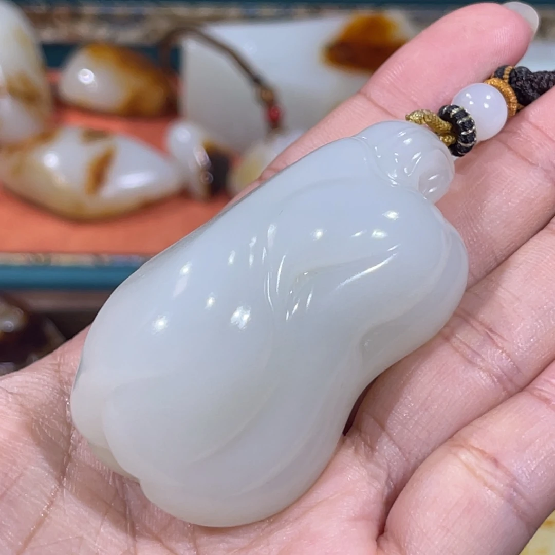****息颈饰未镶嵌和田玉