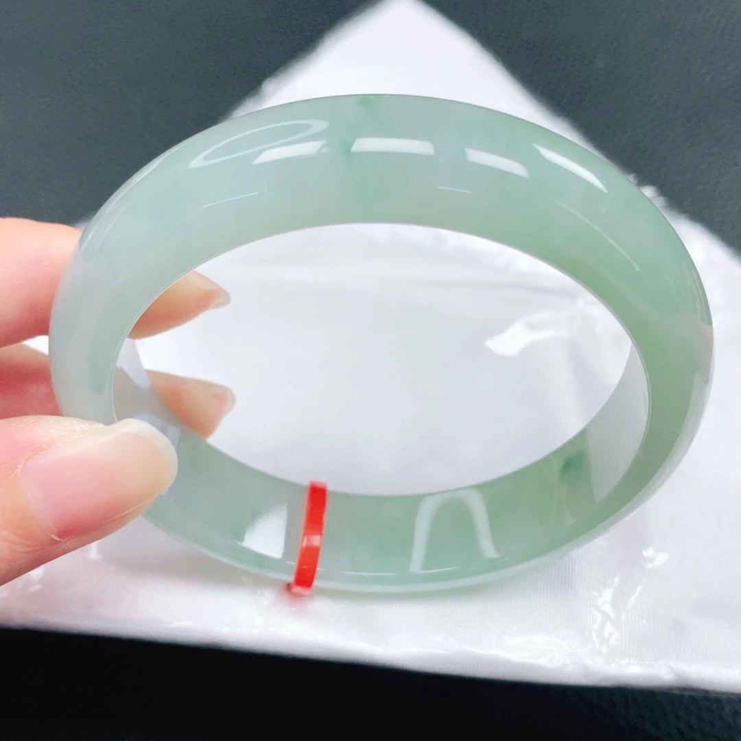 翡翠未镶嵌手镯57圈