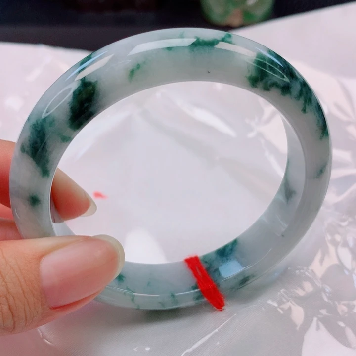 翡翠未镶嵌手镯55圈