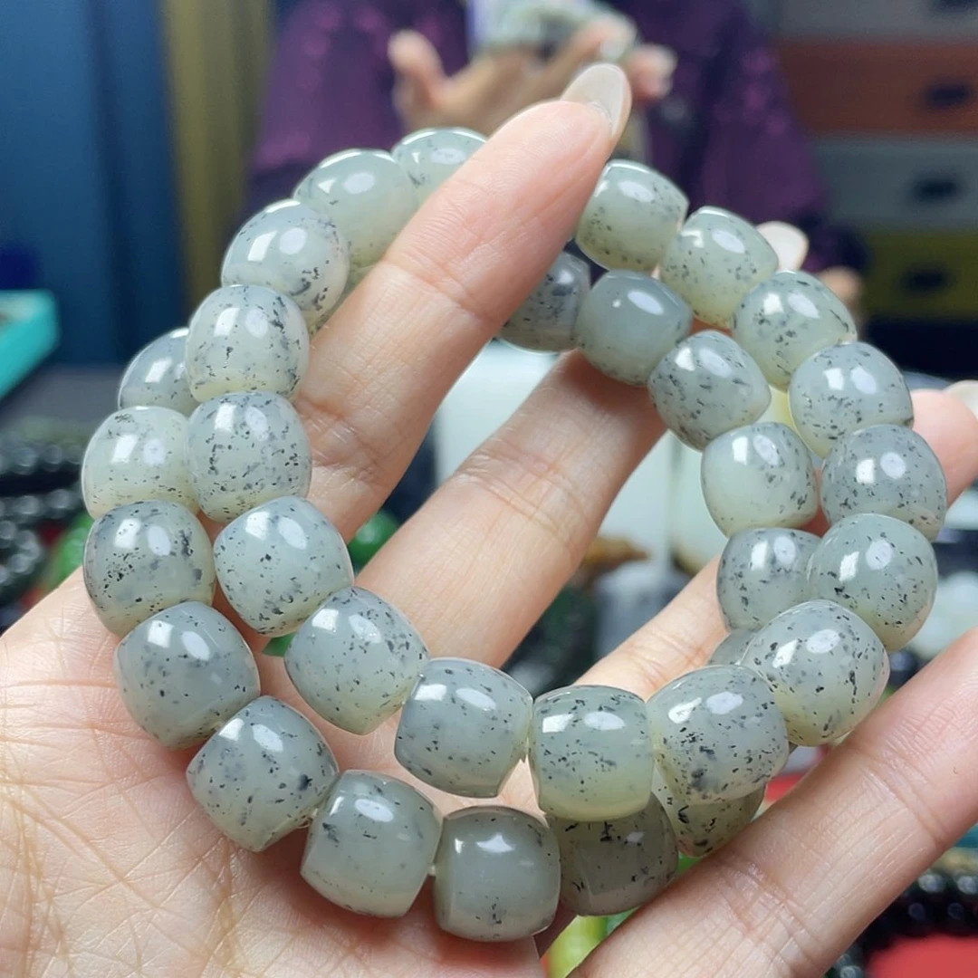 未镶嵌手链和田玉拍一发一，多样性发货