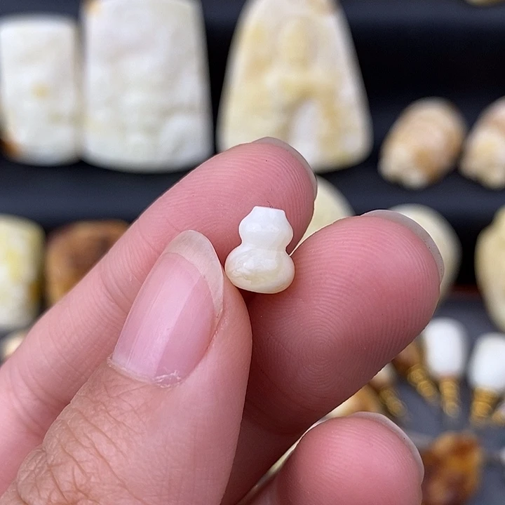 琥珀未镶嵌裸石葫芦背云线束
