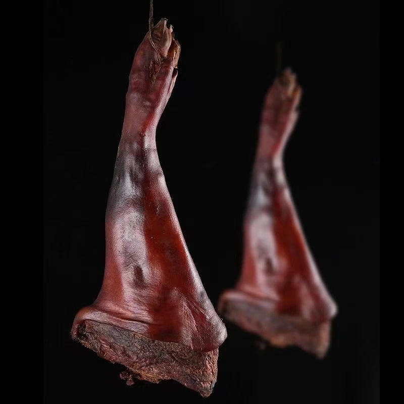 【腊猪蹄】买一只送一只正宗农家散养高山土猪柴火米糠慢熏腊猪前蹄