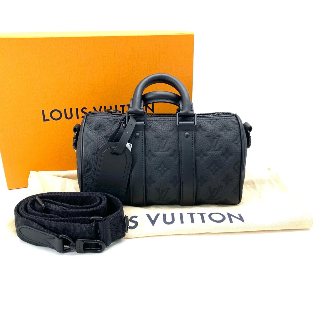 99新 LouisVuitton/路易威登 黑色压纹keepall25斜挎包 尺寸25/15