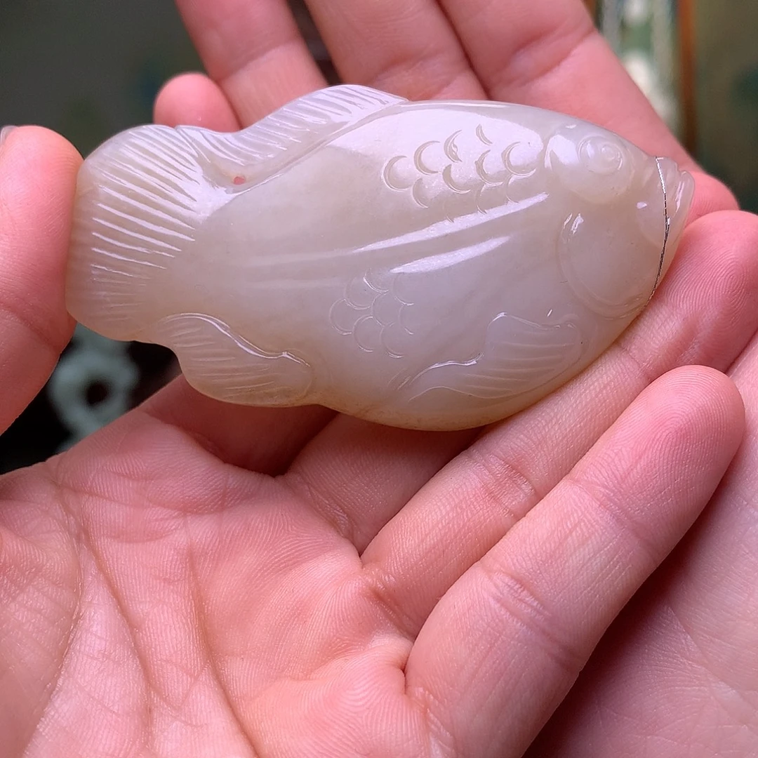 和田玉未镶嵌把件