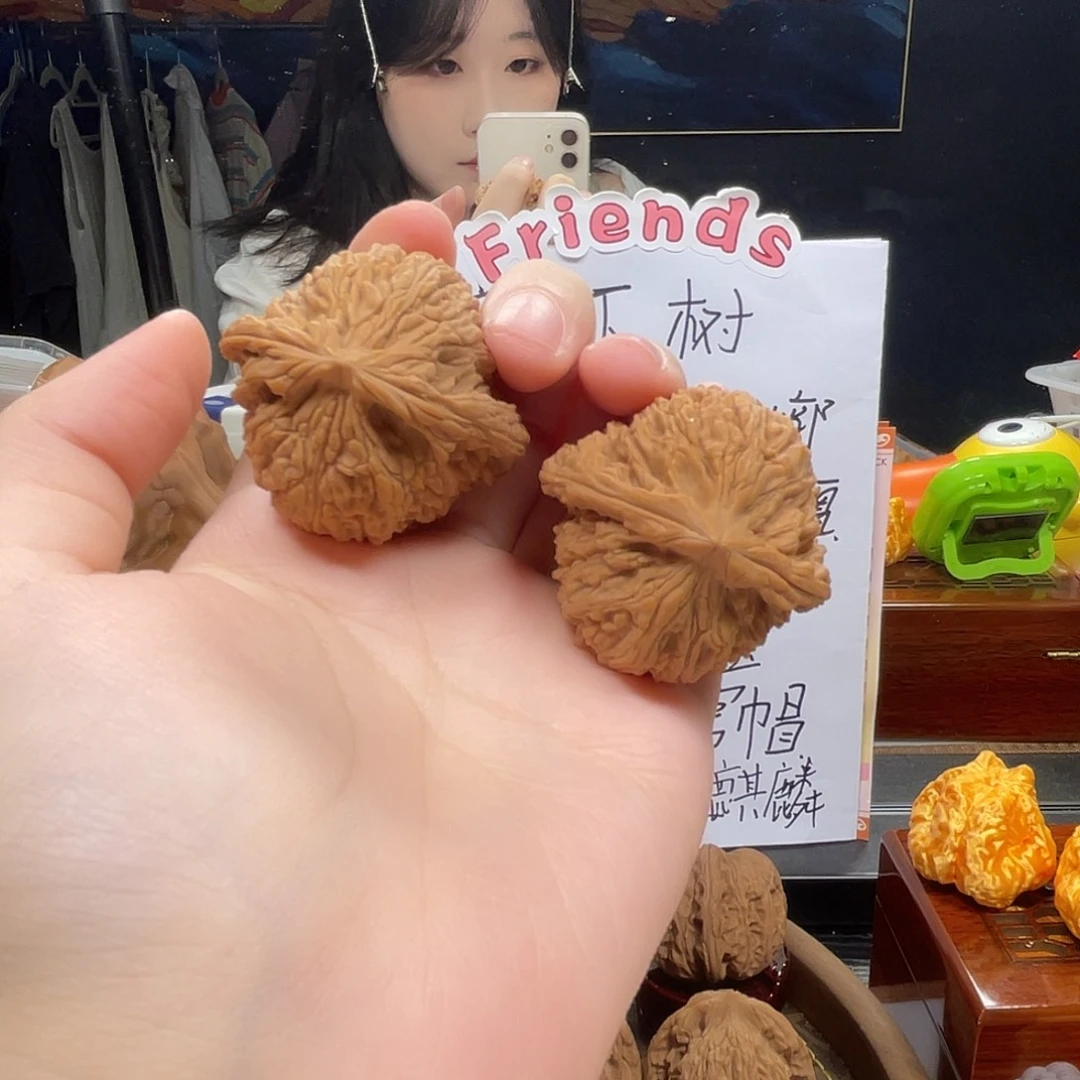 蓝***云桃核吊坠全品南疆