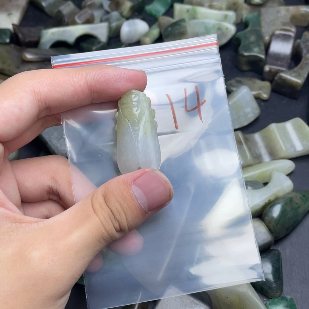 独山玉未镶嵌吊坠(不含链)