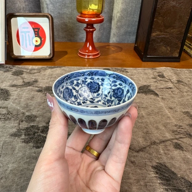 元煦和晓 青花菊瓣缠枝花卉小鸡心杯70毫升