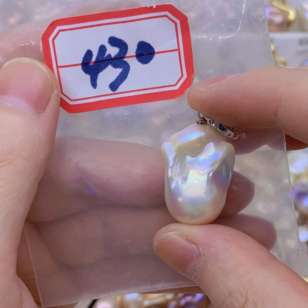 淡水珍珠银S925镶嵌吊坠(赠链)