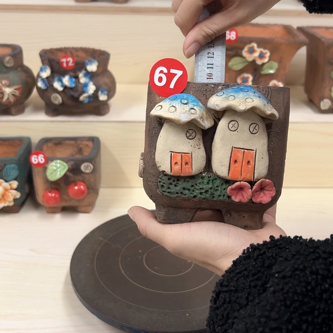 紫砂花盆67微瑕号内口 8.5外高11