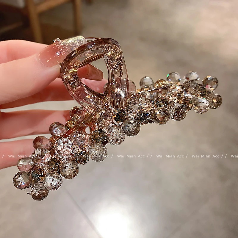 轻奢高端水晶大号抓夹鲨鱼夹女时尚百搭后脑勺盘发夹新款发抓头饰