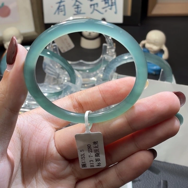 翡翠未镶嵌手镯纯净湖水绿53
