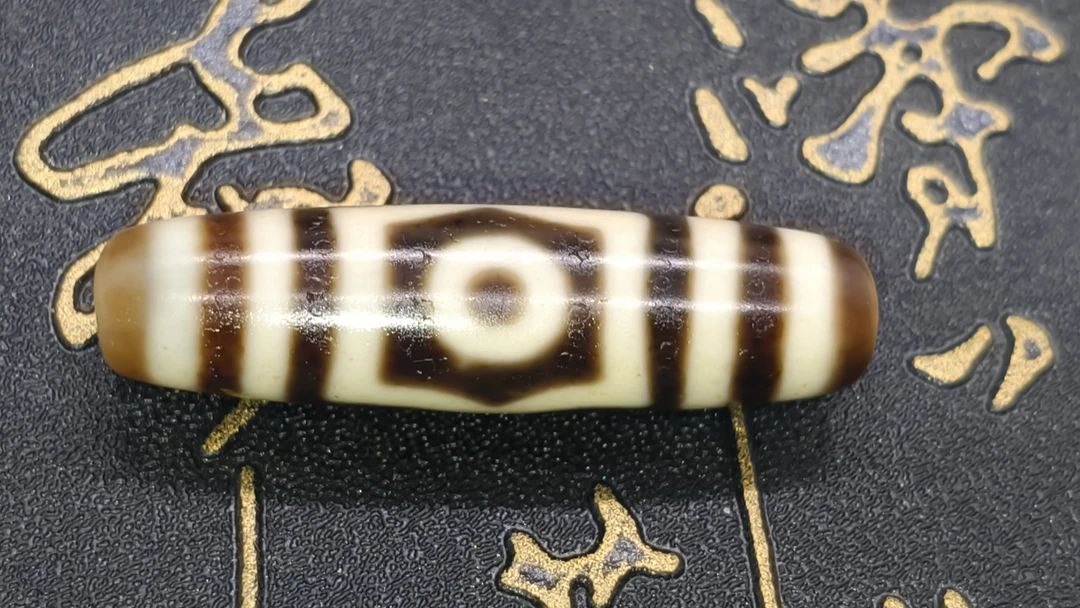 【雪微·建成天珠】40+宝盖三眼天珠 经典画线