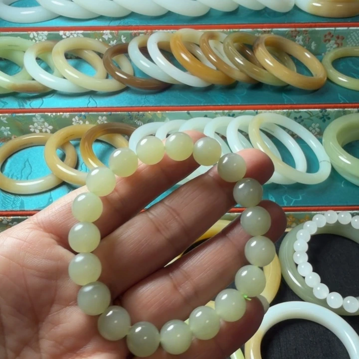 和田玉（糖玉）未镶嵌手链