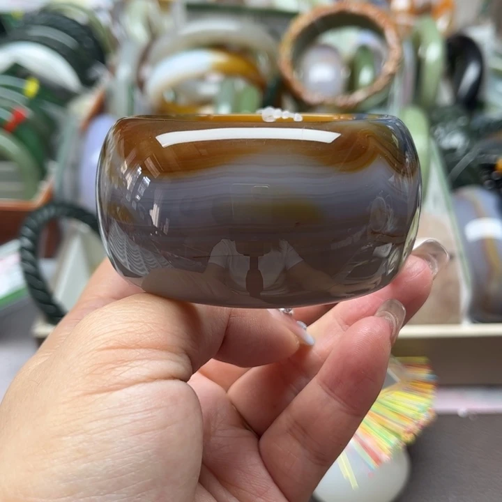 玛瑙/玉髓手镯未镶嵌