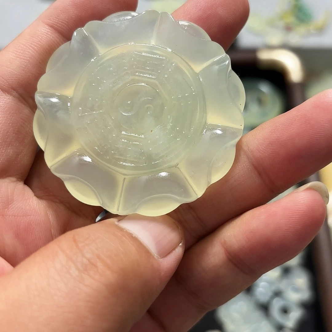 ꧁***꧂蛇纹石玉未镶嵌颈饰