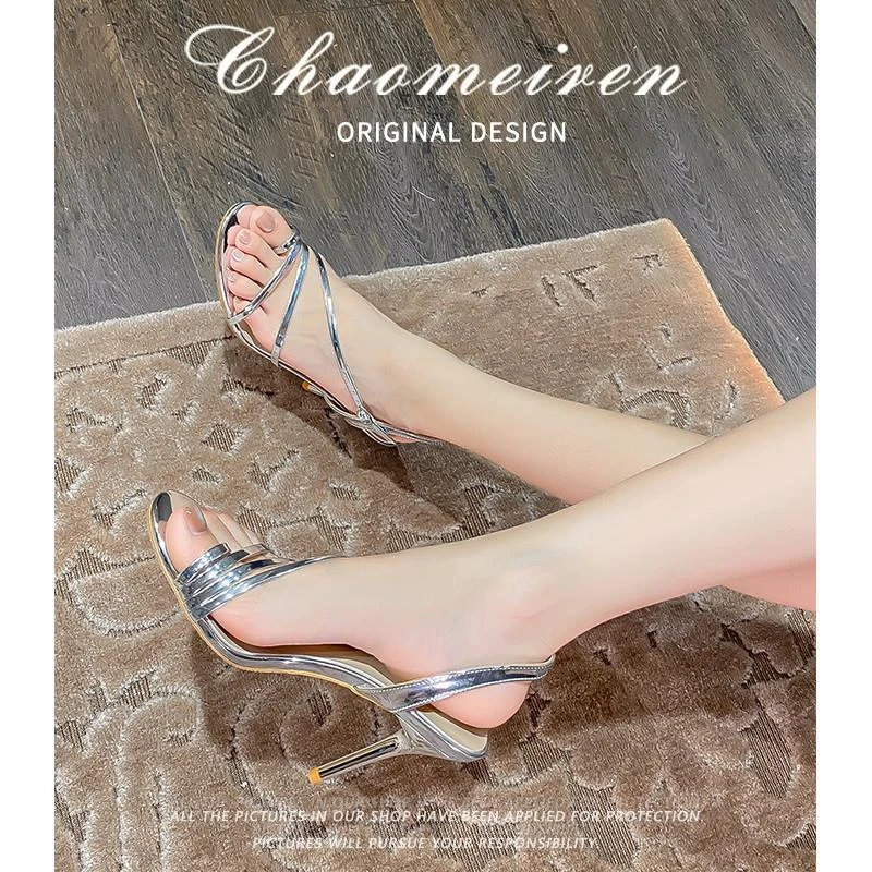 法式银色气质名媛风配裙子绝美高跟细跟夹脚趾细带凉鞋女夏季新款