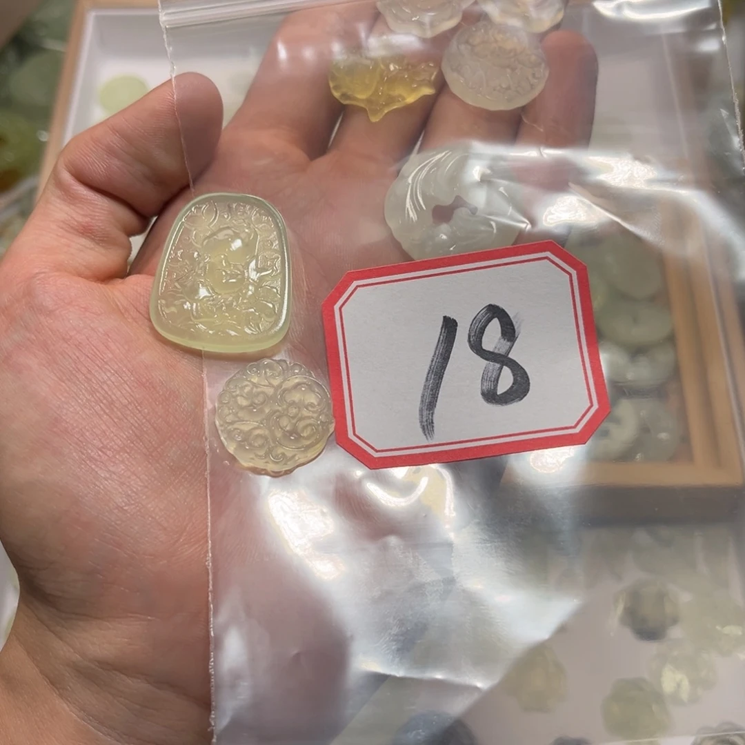 安***华蛇纹石玉合金颈饰