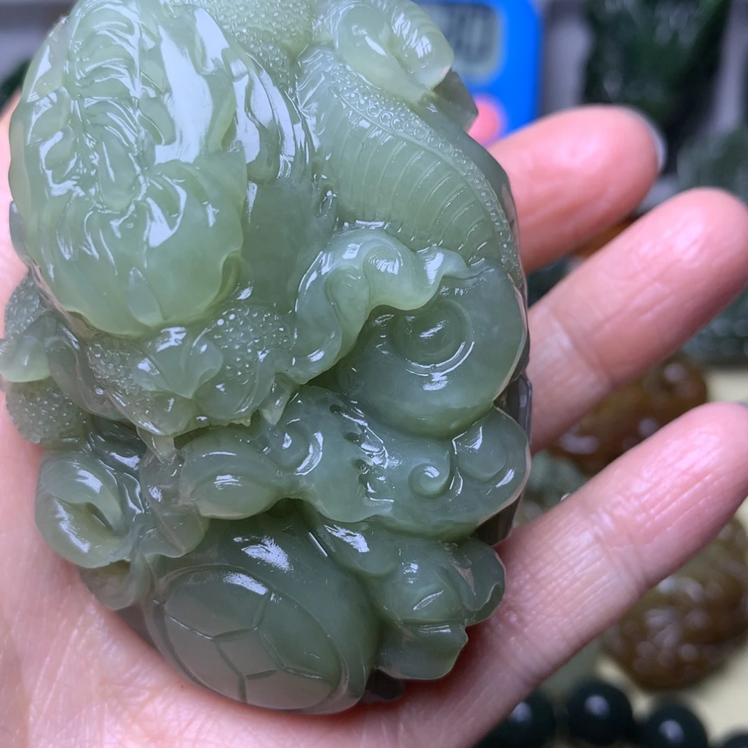 和田玉未镶嵌吊坠(不含链)怪****人