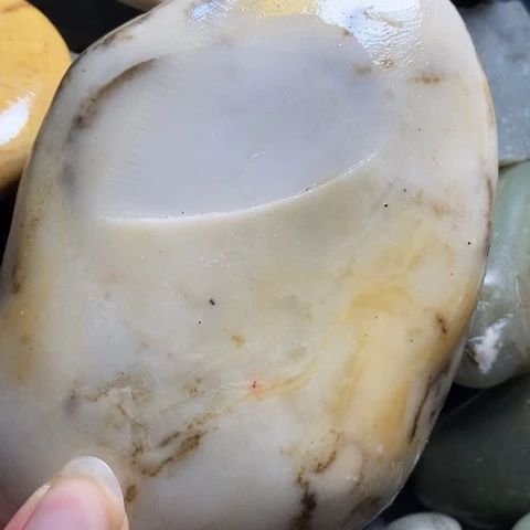 未镶嵌和田玉（糖玉）挂件