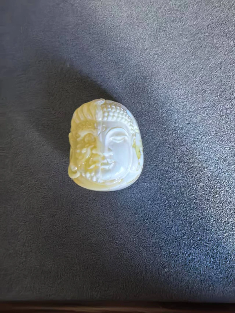 天然金漆白蜜蜡精工雕刻一念之间吊坠