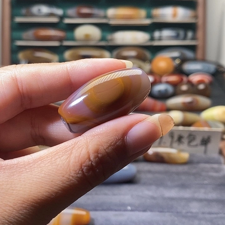 L***u玛瑙/玉髓未镶嵌吊坠(不含链)