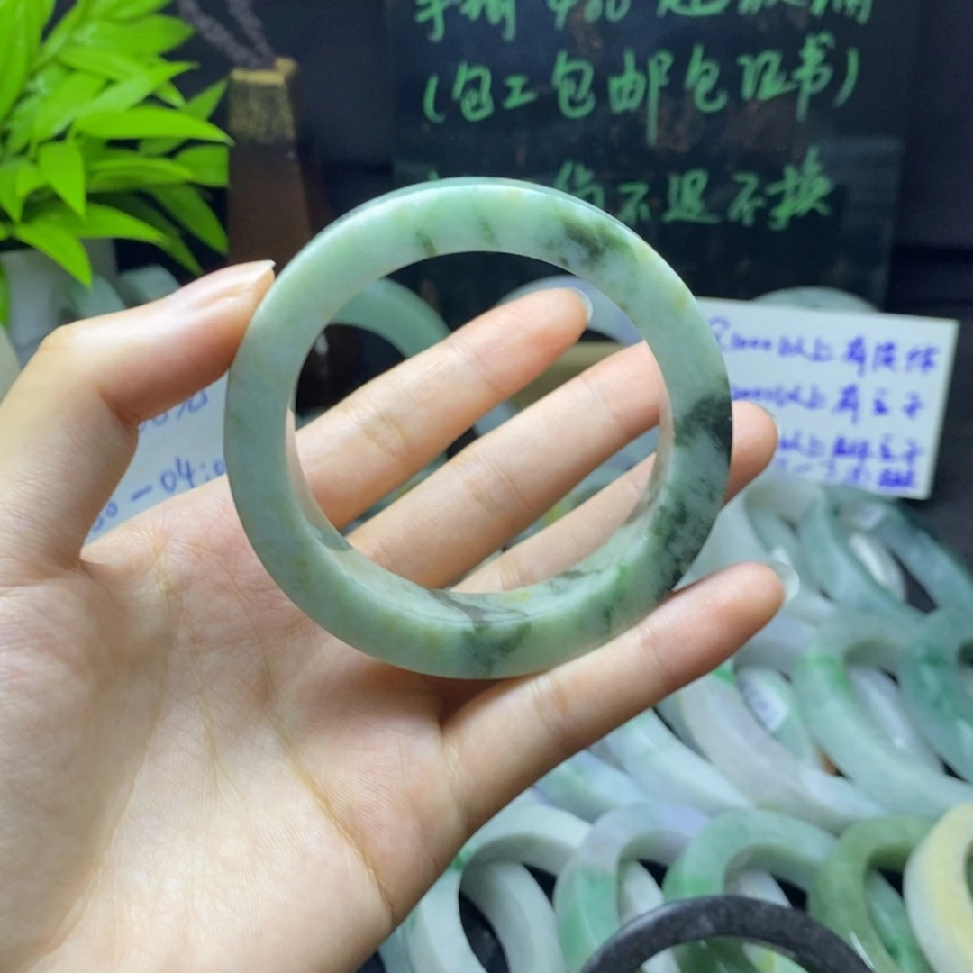 定制翡翠手镯未镶嵌