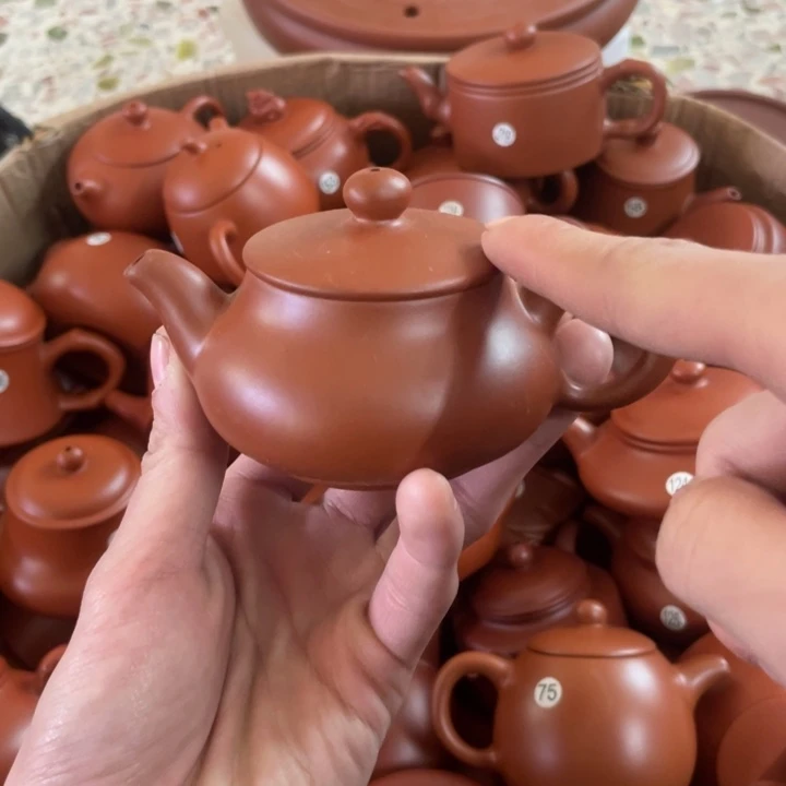 紫砂茶壶紫砂壶不是大师级别没有收藏价值扣细节勿拍