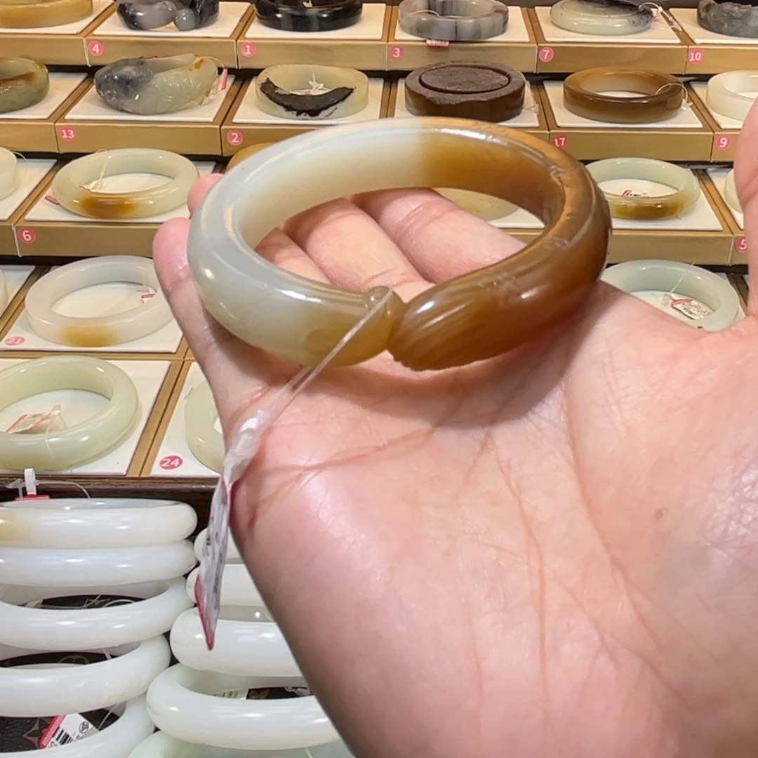 和田玉未镶嵌手镯9