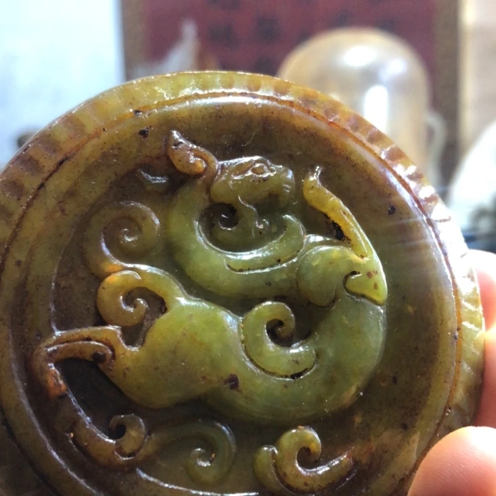 一件件玉粉盒子很