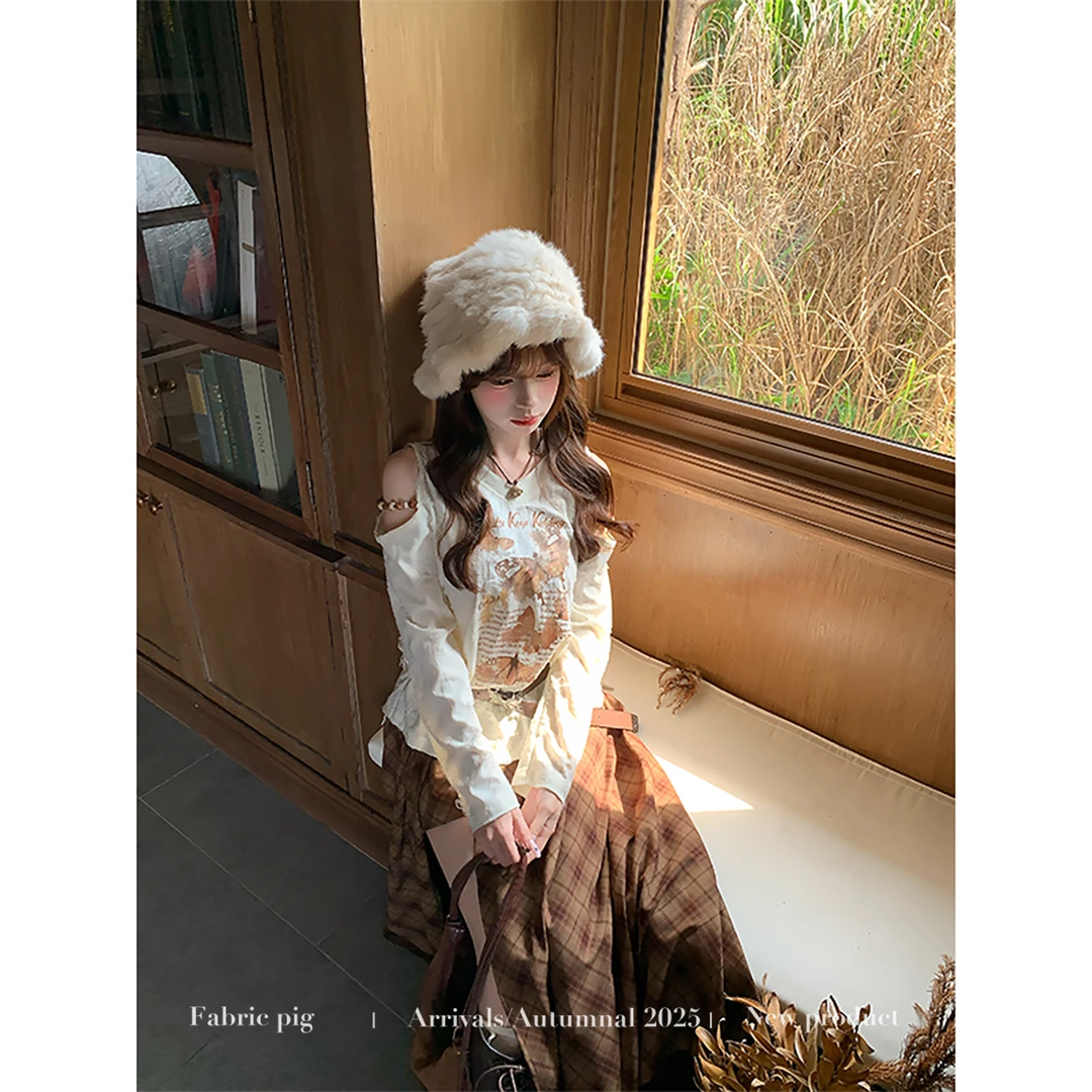 琥珀焦糖 织物猪原创 乡野风针织衫T恤印花露肩女秋蝴蝶印花上衣