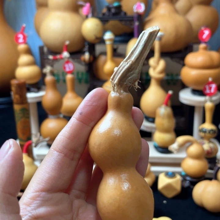L***e我们要在自己手里活自己
