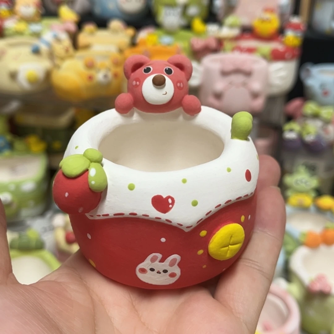 009。   草莓熊多肉花盆