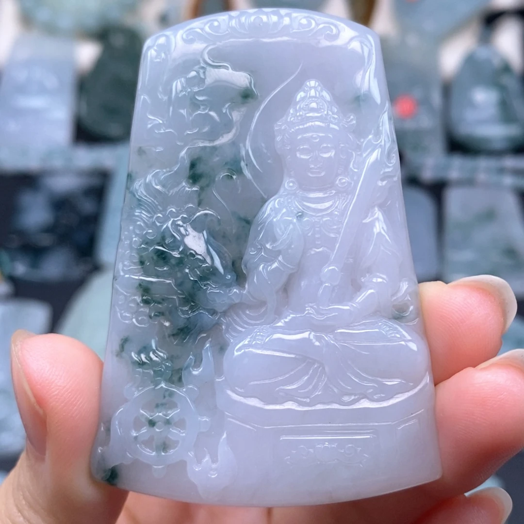 翡翠未镶嵌颈饰文殊