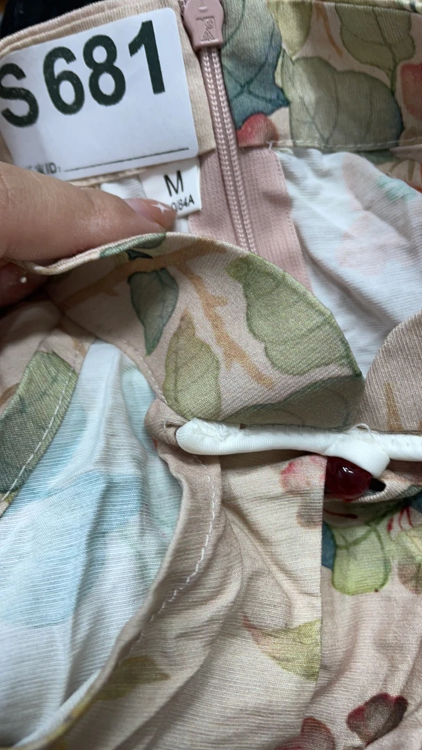 -681-瑕-------改良款旗袍