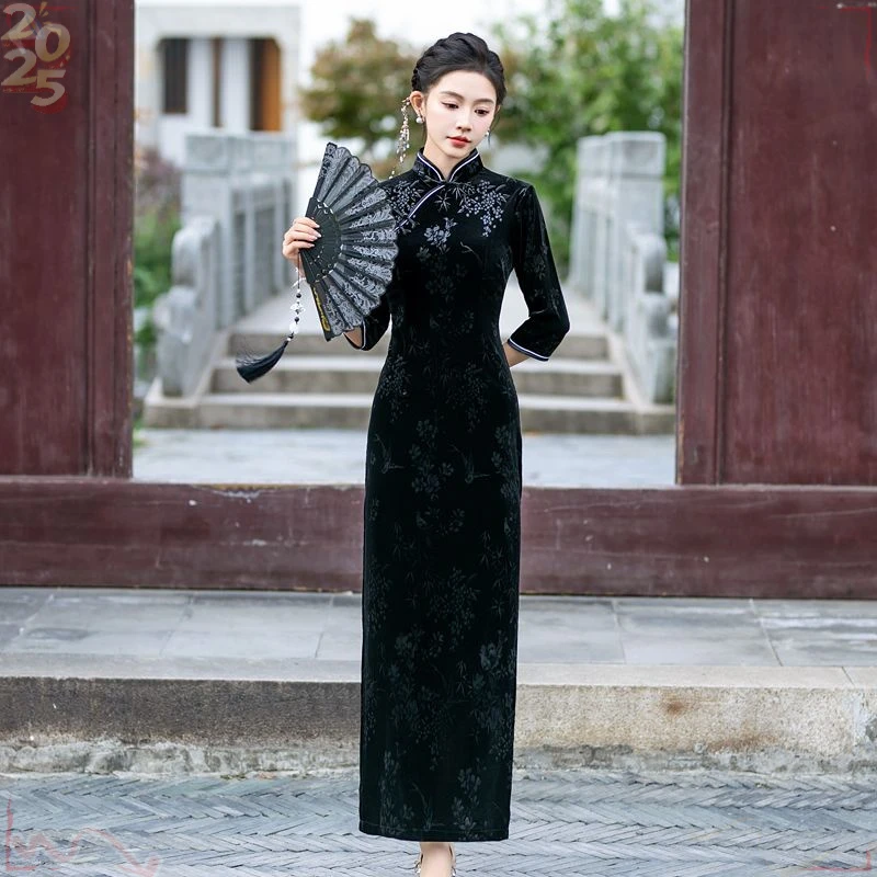 改良收腰高档金丝绒旗袍裙妈妈修身2025气质旗袍新款复古长款日常