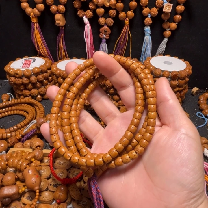 手串桃核老型脖挂