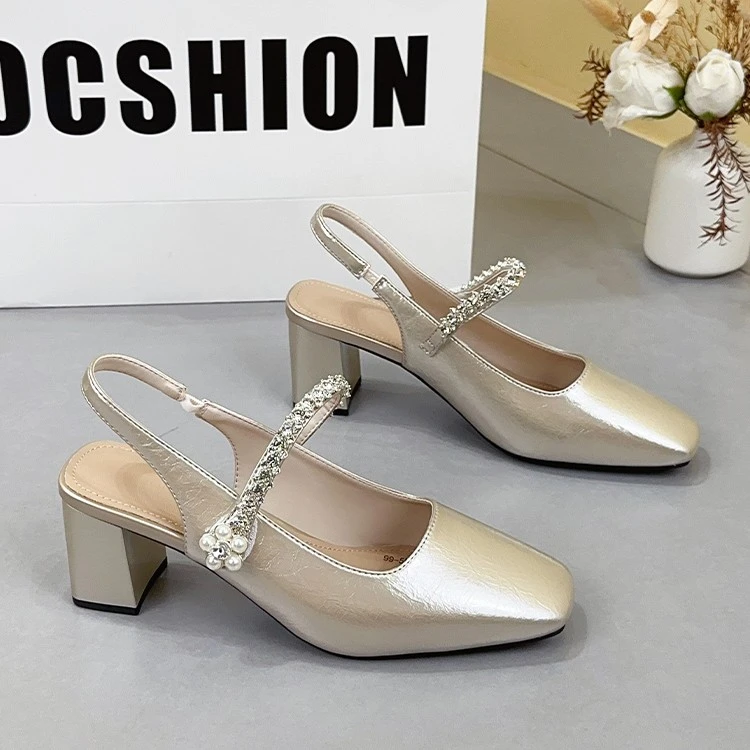 香槟金色一字带粗跟包头凉鞋女玛丽珍女鞋2025夏季新款水钻配裙子