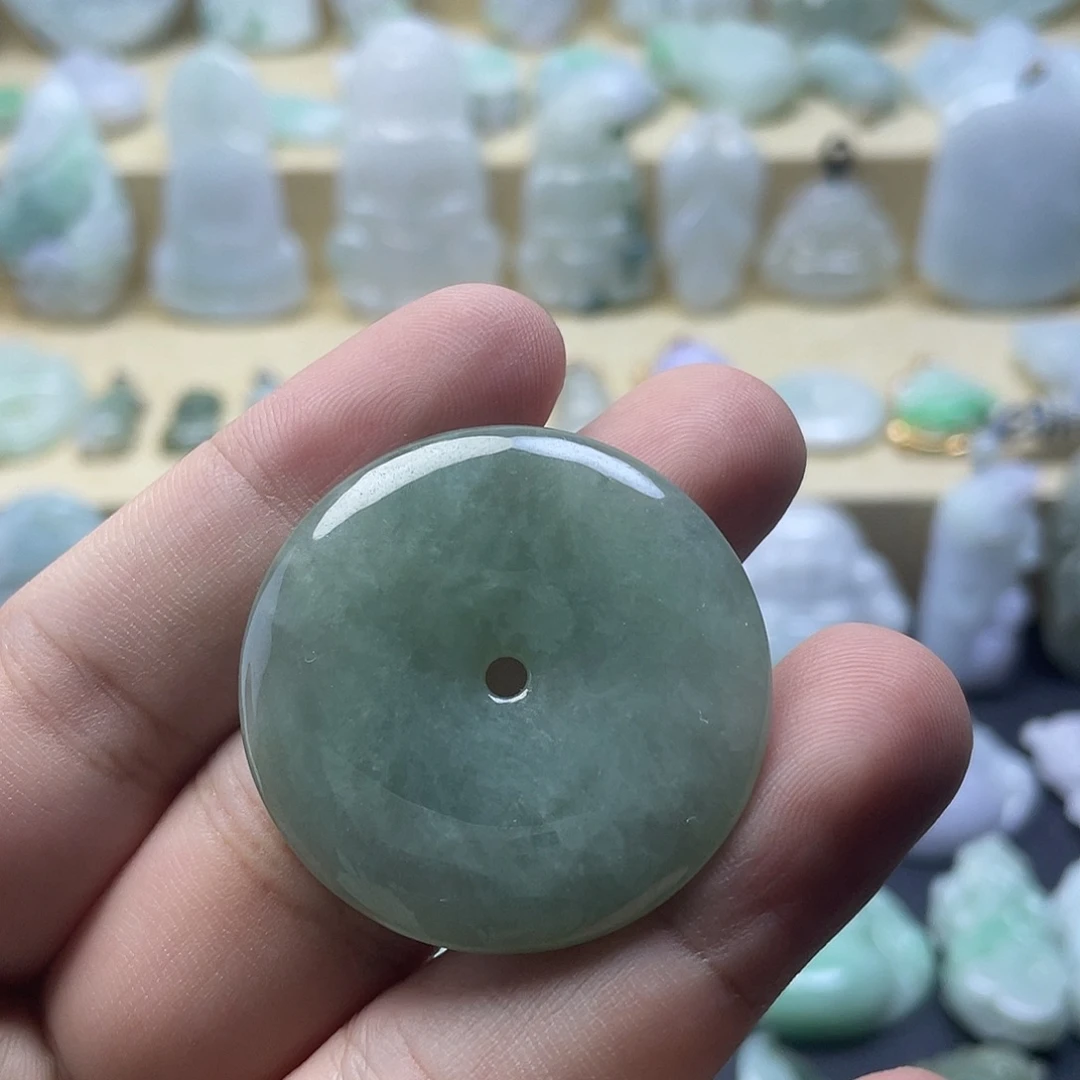 翡翠未镶嵌颈饰纯天然翡翠