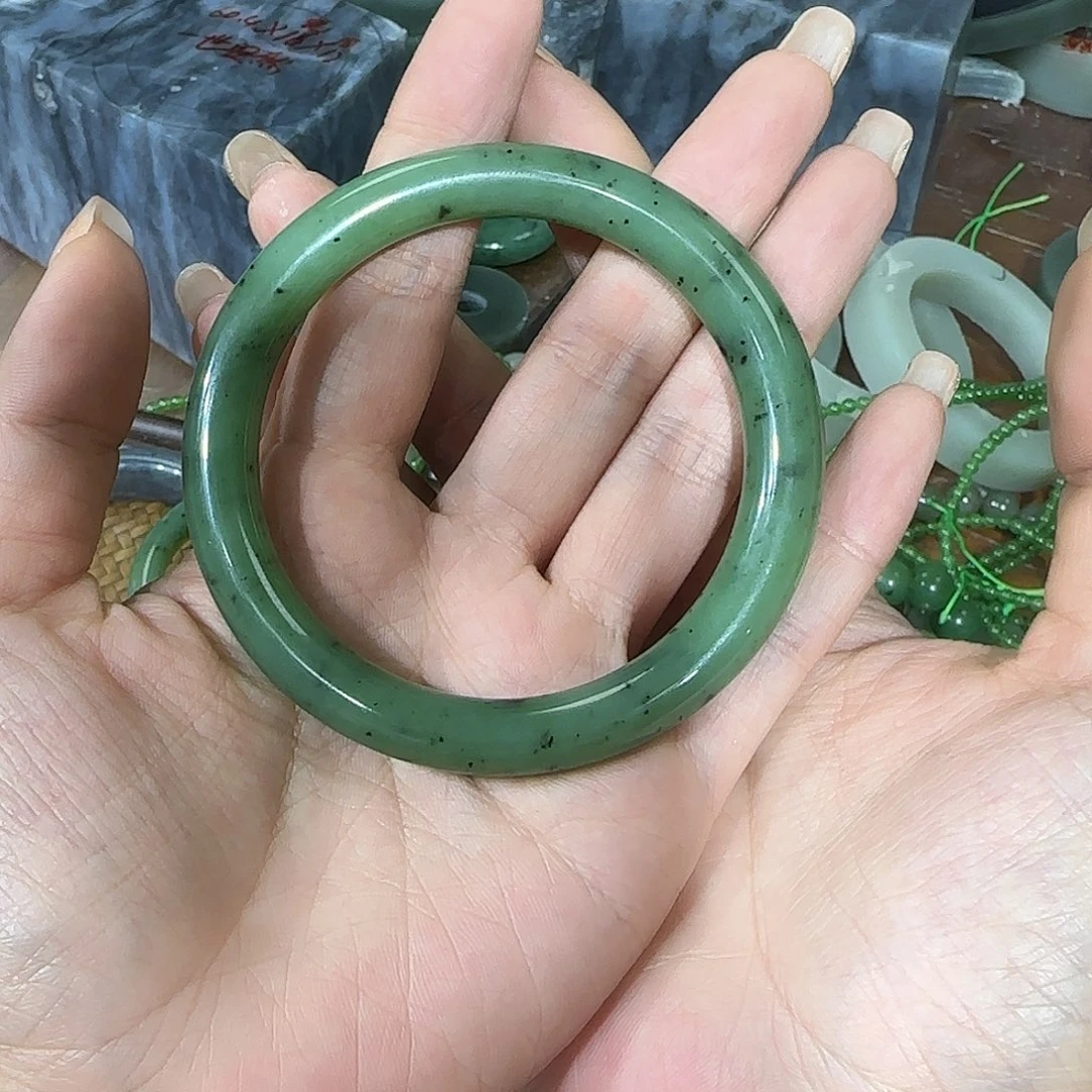 和田玉手镯未镶嵌59