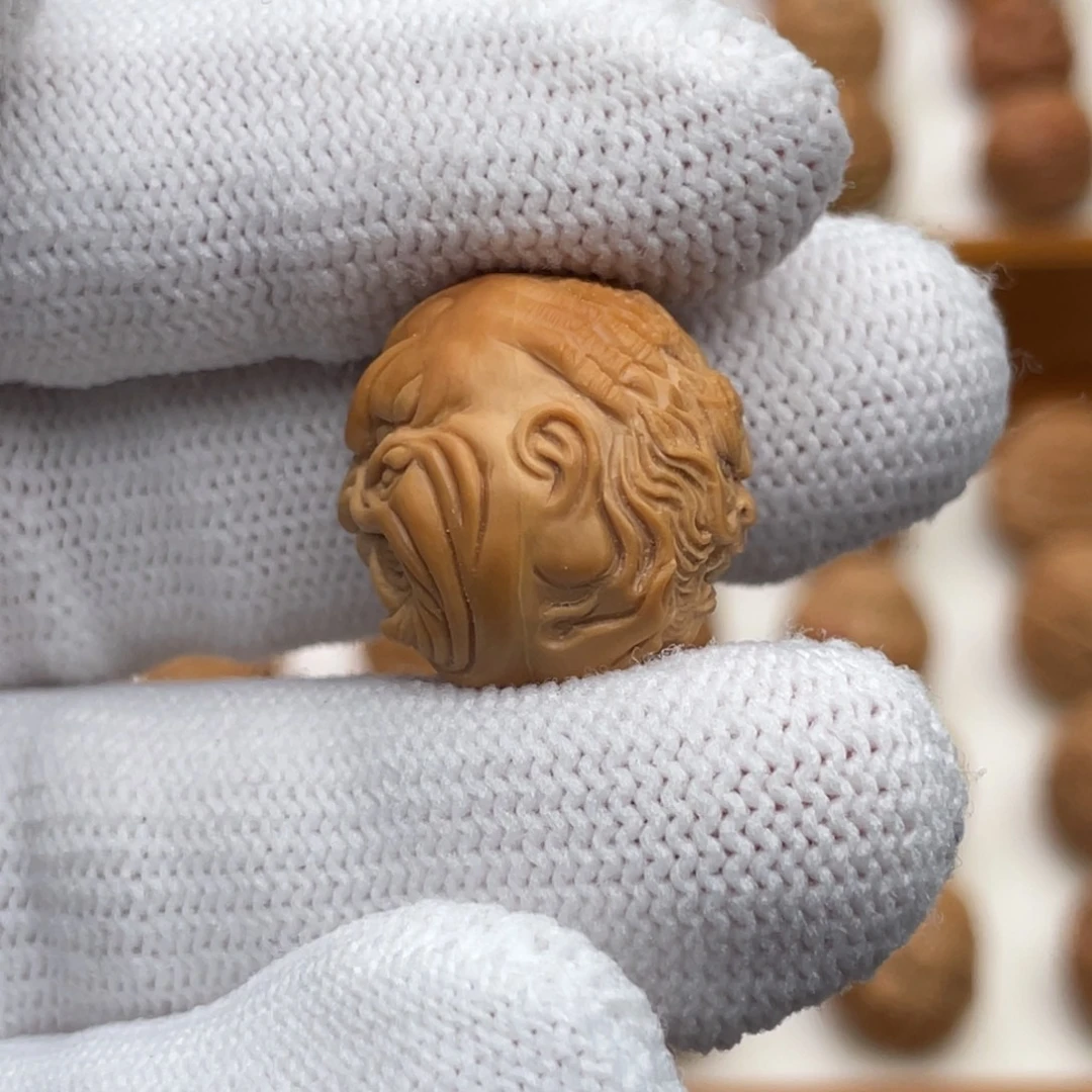 文玩核桃吊坠晓****云猴头核桃雕刻